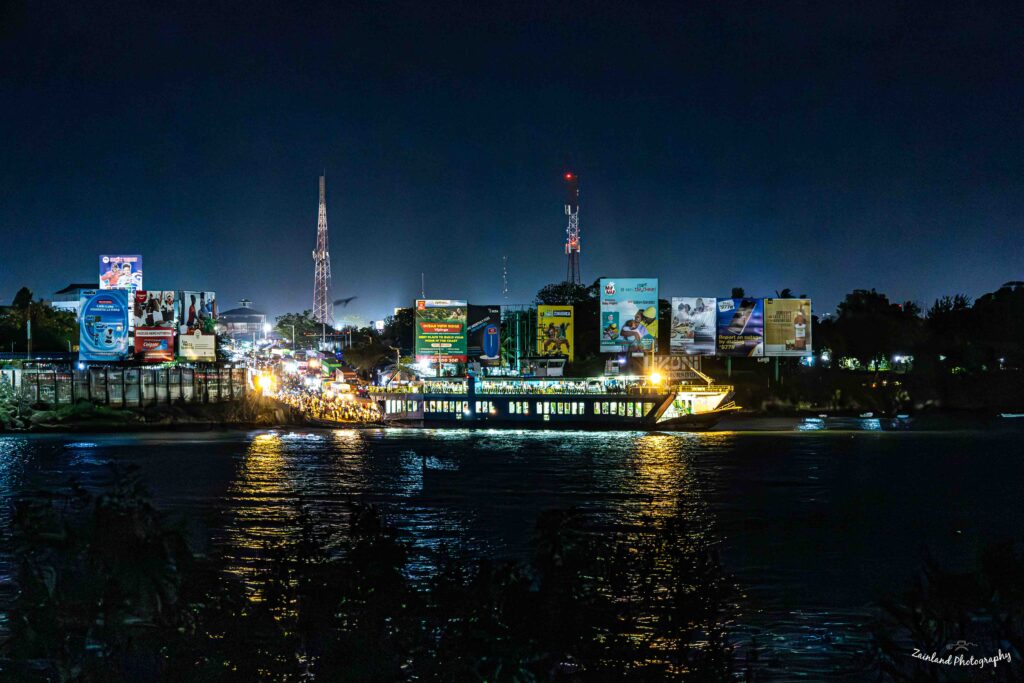 Ferry in Mombasa at night, Foto Mtaani 1 exhibition